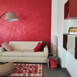  Appartamento Bilocale Luminoso E Accogliente Zona Marche Italia